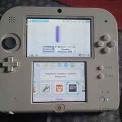 nintendo 2ds jailbroken with pokemon games installed