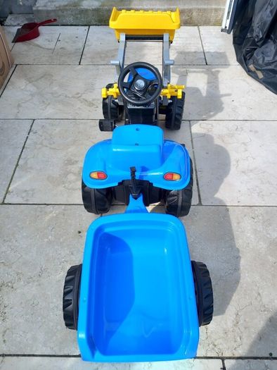 kids tractor and trailor