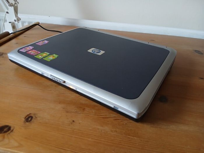 HP Pavilion ze4400 Retro XP Laptop Working