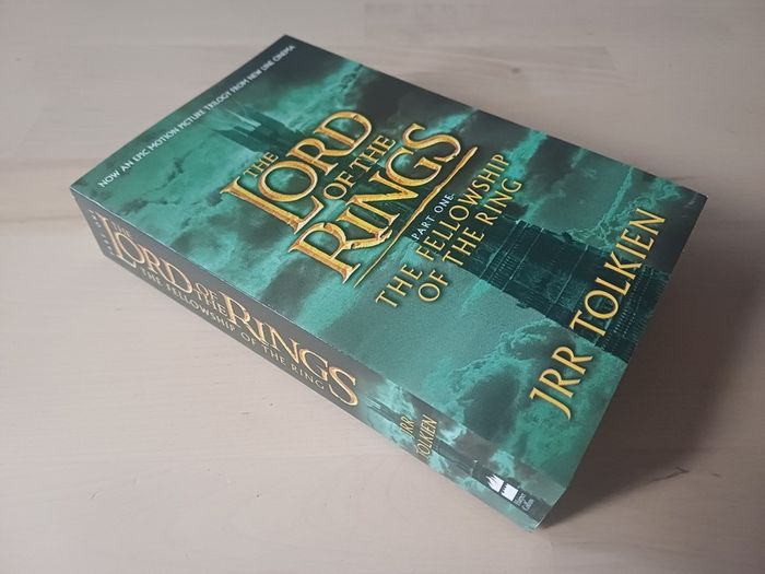 The Lord of the Rings 3 Volumes by J.R.R. Tolkien (Fantasy Paperbacks 2002)