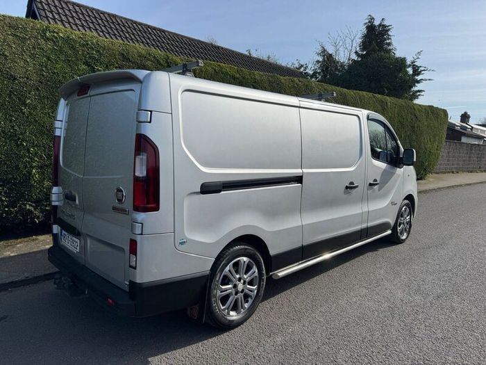 Lwb twin sliding door Fiat Talento