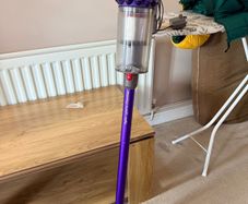 Dyson Cyclone V10 Animal- Faulty, Motor starts but stops suddenly. Can be fixed or for parts