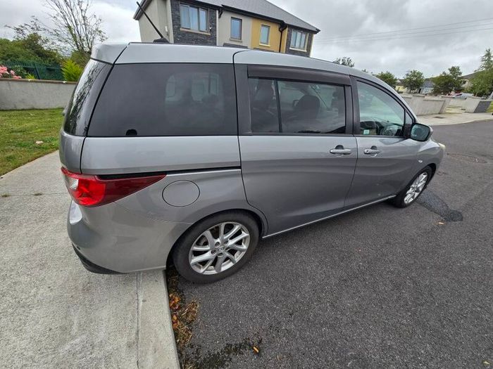 2015 Mazda Premacy