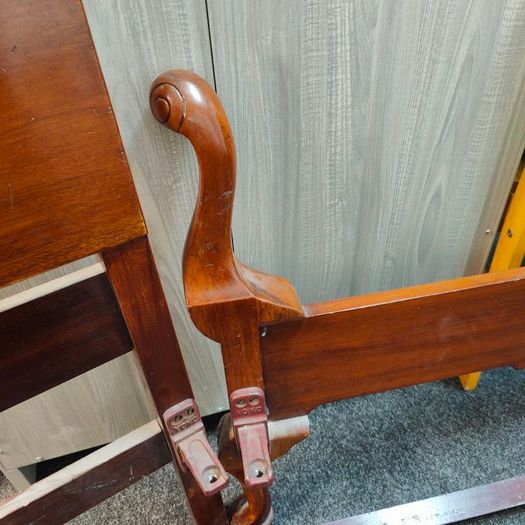 bed frame single