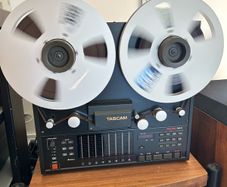 tascam tsr8 reel to reel tape recorder