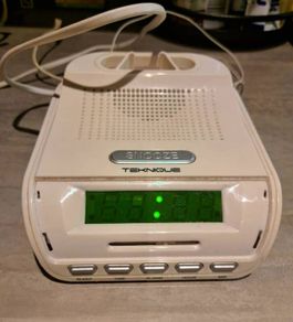 alarm clock radio
