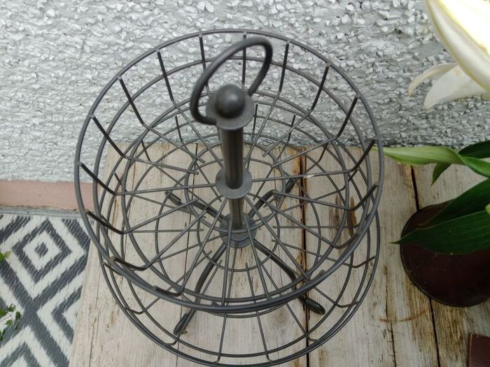 Wire fruit rack, vegetable rack