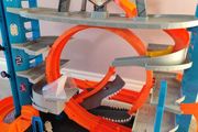 Hot Wheels Garage