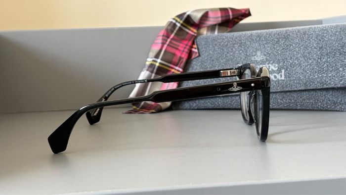 Vivienne Westwood black acetate round frame glasses eyeglasses