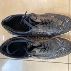 Black Animal Print Fashion Runners Size 7 (40)