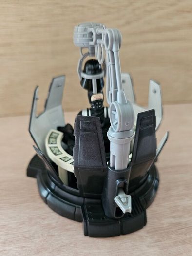 Star Wars Darth Vader Meditation Chamber. 3.75 " Scale As New Out Of Pack.