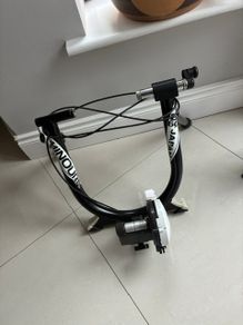Minoura MagTurbo B60 Bike trainer
