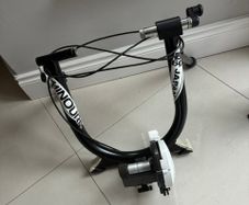 Minoura MagTurbo B60 Bike trainer