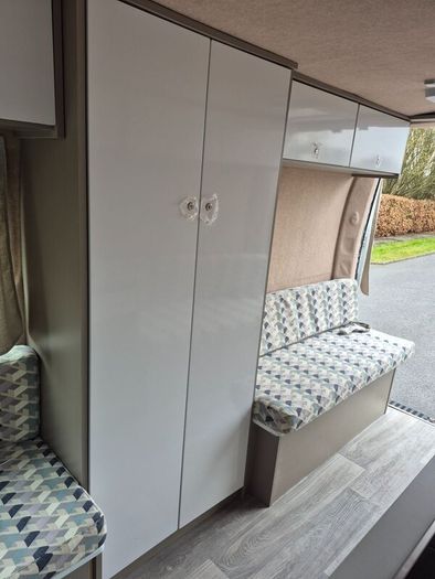 191 Renault Master Camper