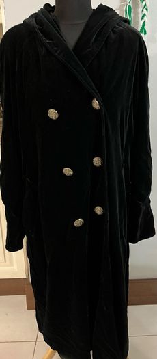 Vintage four seasons black velvet coat