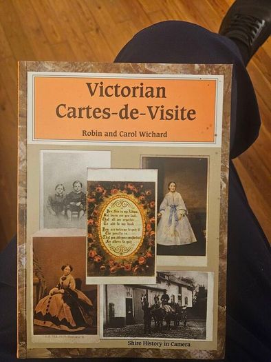 Victorian Cartes-de Visite. By Robin And Carol Wichard. First Edition Paperback In Good Condition.  See Photos For Same.