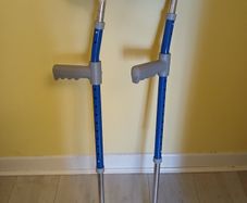 Pair of child crutches free to take away