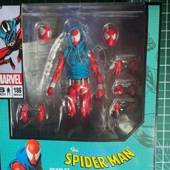 Mafex 186 Scarlet Spider