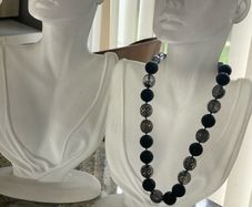 jewellery display busts