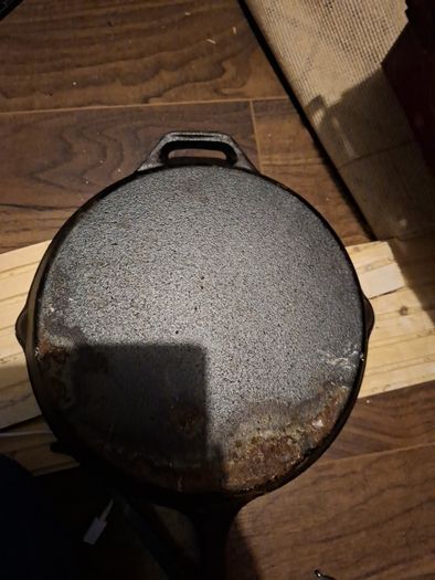 cast iron pan