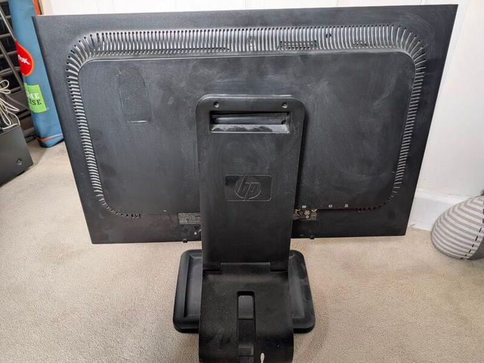 HP Compaq LA2405wg - broken