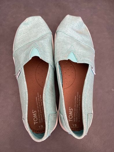 TOMS mint shoes size uk 4