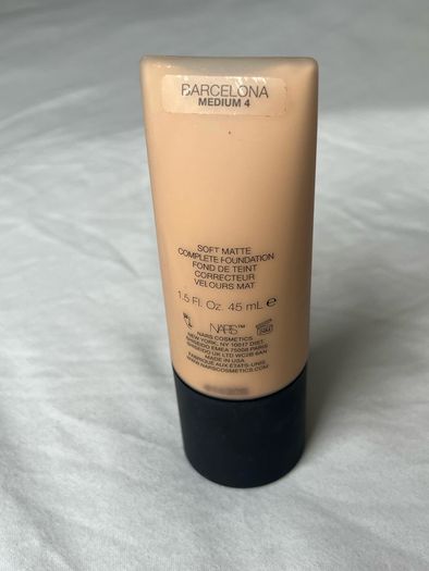 NARS Soft Matte Complete Foundation 45ml Barcelona Medium 4