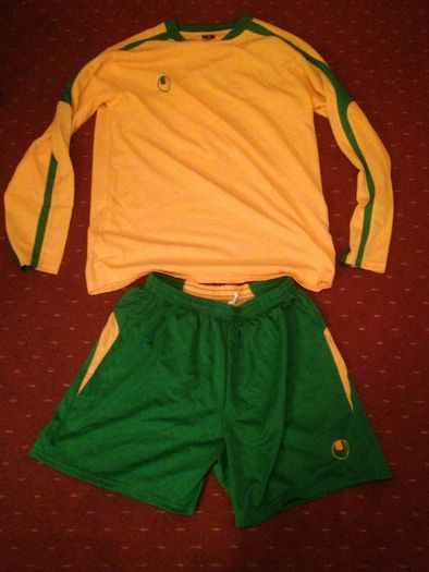 5 or 6 a side team soccer jerseys