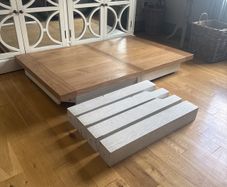 Solid oak 1.4m extending to 1.8m dining table