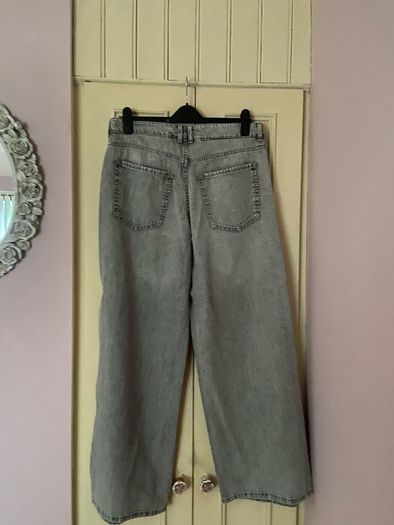 H&M Grey Sweatshirt XL and Grey Wide Leg Jeans UK 14