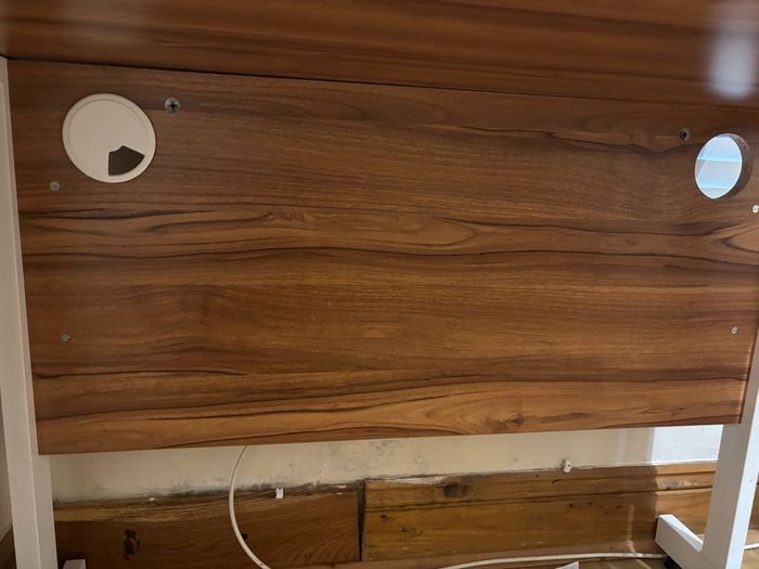 Free Desk For Collection