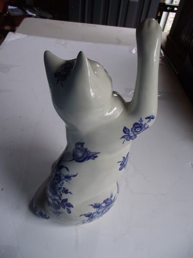 Vintage Set of 3 Ceramic cats by Just Cats & Co. Staffordshire - Circa 1980's