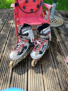 Roller blades