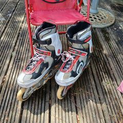 Roller blades