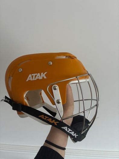 Helmet - hurling / camogie (size  Medium)