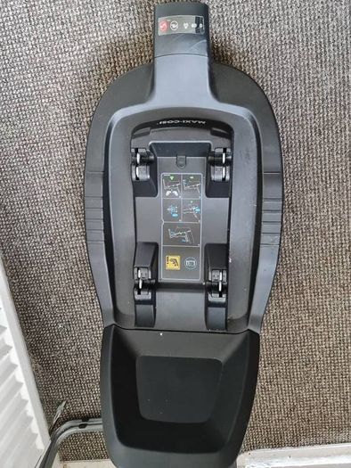 maxi cosi coral and familyfix 3 isofix base