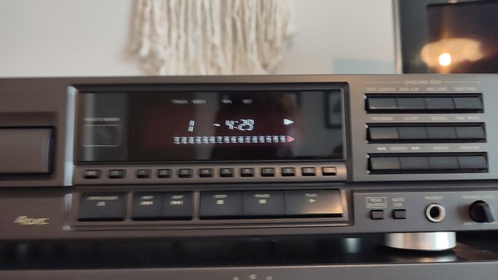 TECHNICS SL-PG420A, CD Player. Cleaned.Like New. Remote
