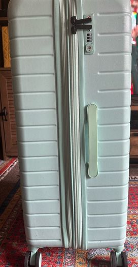 Luggage suitcase XL expandable