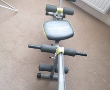 Wonder core exercise machine