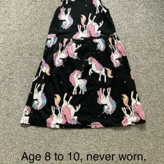 Girls dress, size 8 to 10, never worn