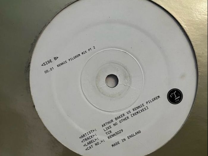 40 x 12" electronic vinyl
