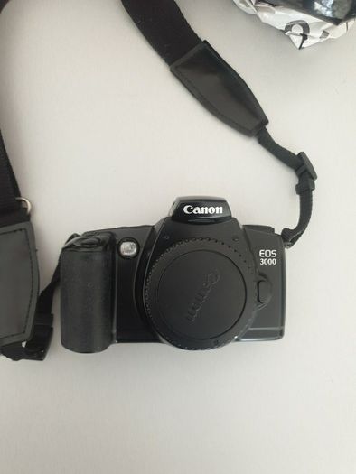 Canon EOS 3000