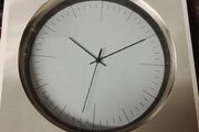 Quartz wall clock
