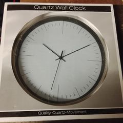 Quartz wall clock