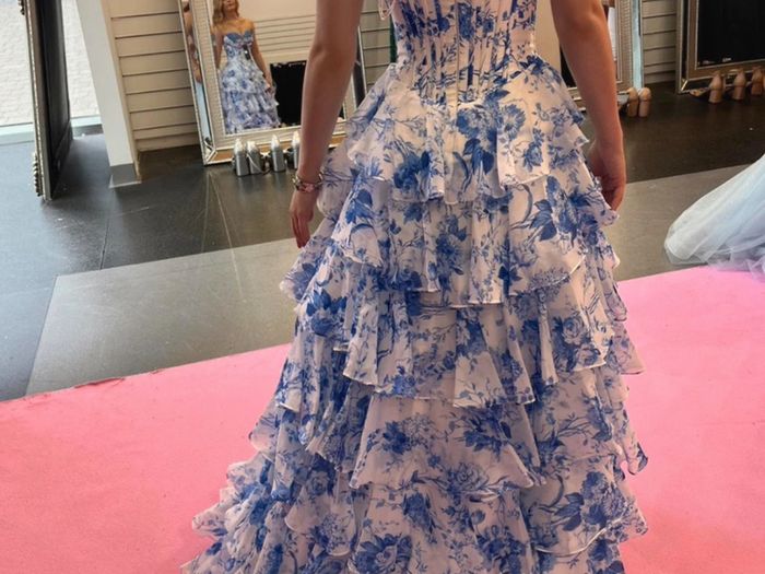 Danis closet blue and white floral maxi dress