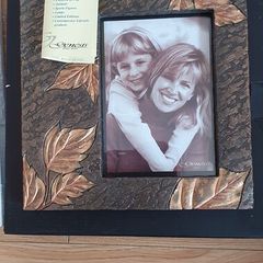 Genesis photo frame