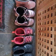 FREE shoes boots girls size 9uk 28 eur