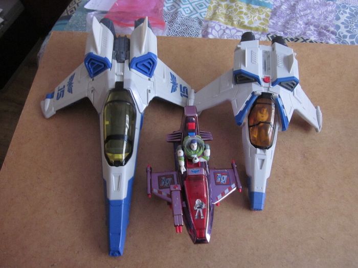 Disney Lightyear Ultimate Star Command Base Playset/Additions