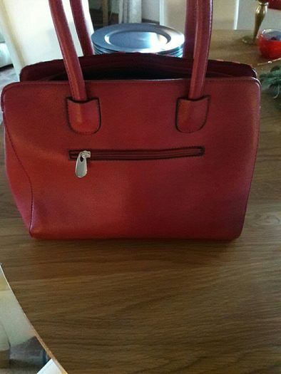 Red Ladies handbag NEW