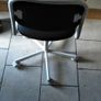 Child's desk chair Image 2